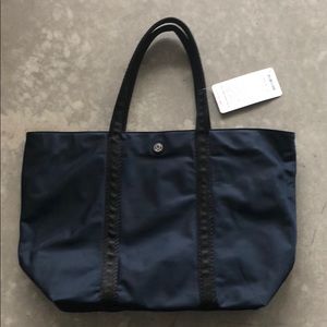 Lululemon Everywhere Open Tote